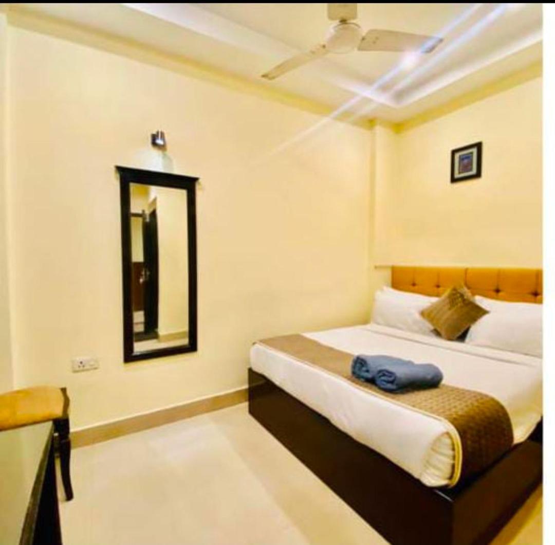 The Reo Luxury Hotel - Haridwar Bagian luar foto
